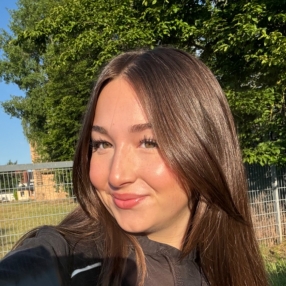 Lotte, Babysitter in Rülzheim