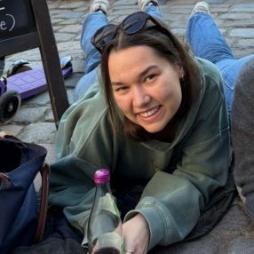 Jule, Babysitter in Bonn