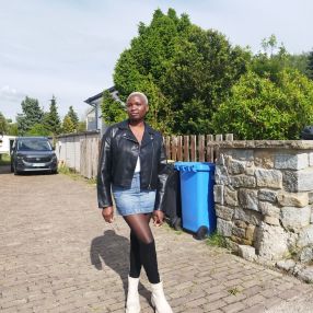 Gladys, Babysitter in Frankfurt (Oder)