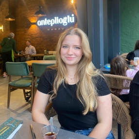 Milena, Babysitter in Ronneburg