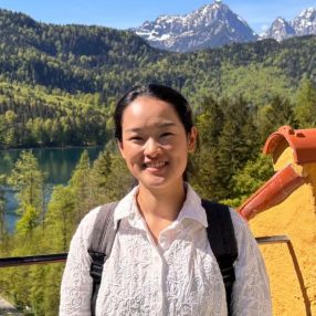 Apichayada, Babysitter in Würzburg