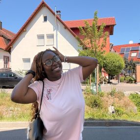 Beyoncé, Babysitter in Frankfurt am Main