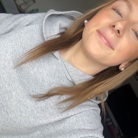 Lea, Babysitter in Rietberg