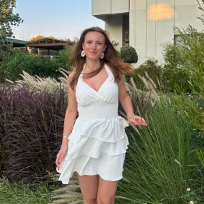 Julia, Babysitter in Walldorf