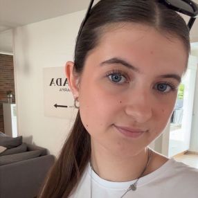 Vanessa, Babysitter in Borchen