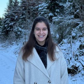 Cátia, Babysitter in Garching bei München