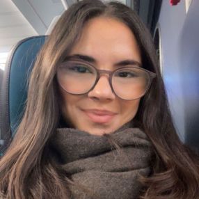 Massoumeh, Babysitter in Neumünster