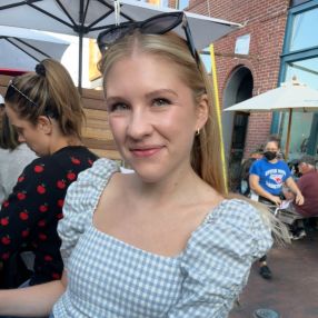 Jenny, Babysitter in Bodenheim