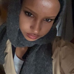 Amel, Babysitter in Aßlar