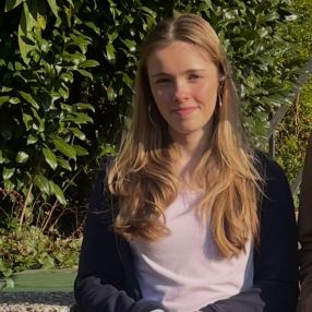 Lisa, Babysitter in Neckargemünd