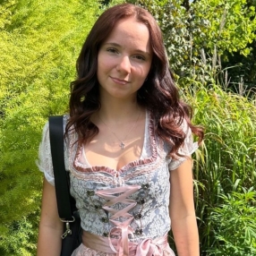 Emilia, Babysitter in Gersthofen
