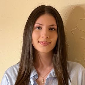 Alessia, Babysitter in Winnenden