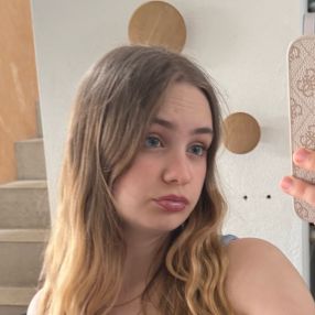 Salina, Babysitter in Bad Mergentheim