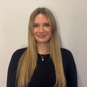 Carina, Babysitter in Aerzen