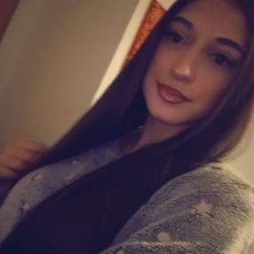 Enkela, Babysitter in Alsdorf