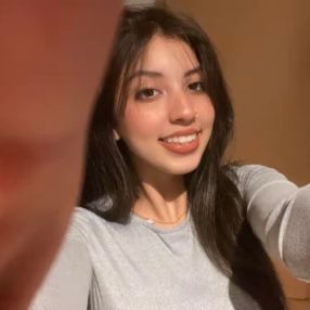 Salma, Babysitter in Magdeburg