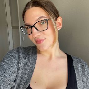 Celina, Babysitter in Frankfurt am Main