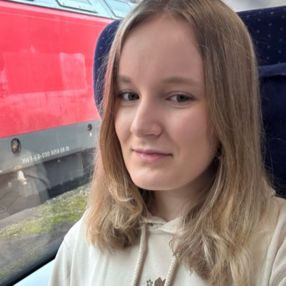 Helene, Babysitter in Pinneberg