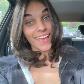 Lena, Babysitter in Neuss
