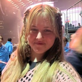 Josephine, Babysitter in Euskirchen
