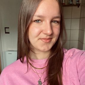 Leona, Babysitter in Grevenbroich
