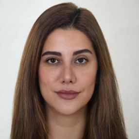 Niloofar, Babysitter in Köln