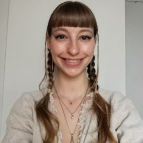Joséphine, Babysitter in Lübeck