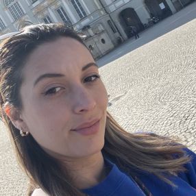 Lina, Babysitter in Hamburg