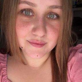 Carina, Babysitter in Düren