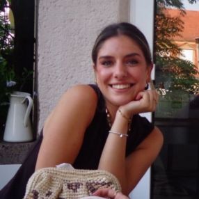 Nejla, Babysitter in Staufen im Breisgau