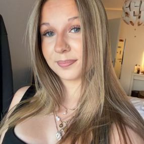Suri, Babysitter in Bad Schönborn