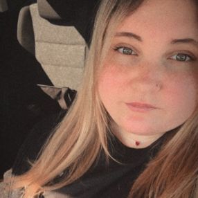 Lena, Babysitter in Bautzen