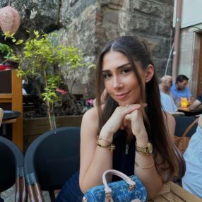 Alia, Babysitter in Neumarkt in der Oberpfalz