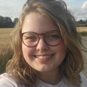 Leah, Babysitter in Meerbusch