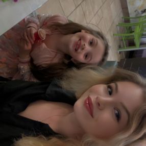 Selina, Familie in Erfurt