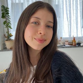Azra, Babysitter in Rosbach vor der Höhe