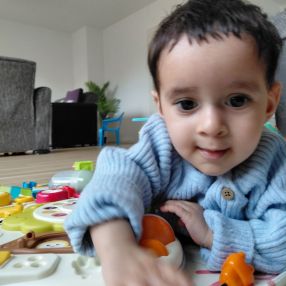 Nazneen, Familie in Dortmund
