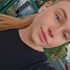 Loreen, Babysitter in Neuwied