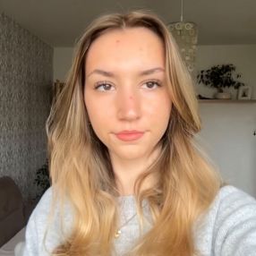 Caroline, Babysitter in Stralsund