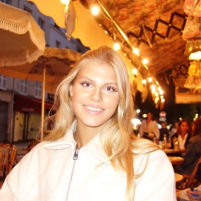 Emma, Babysitter in Hamburg