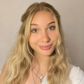 Hannah, Babysitter in Kamp-Lintfort