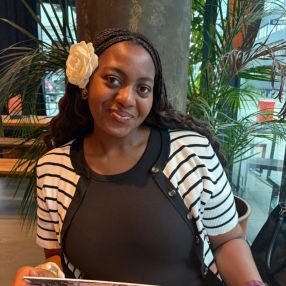 Ayisha, Babysitter in Hamburg