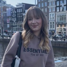 Lilli, Babysitter in Mönchengladbach