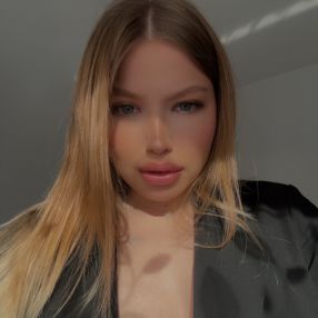 Adriana, Babysitter in Harsewinkel