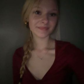 Fee, Babysitter in Schleiden