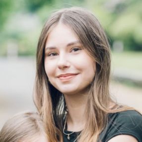 Inaula, Babysitter in Selm
