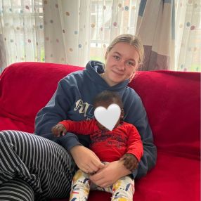 Angelina, Babysitter in Alzenau