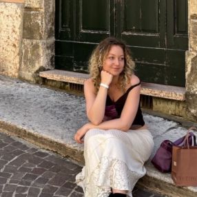 Jasmin, Babysitter in Bornheim