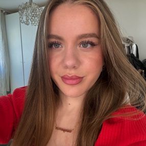 Aleyna, Babysitter in Essen