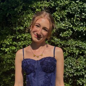 Neele, Babysitter in Osterode am Harz